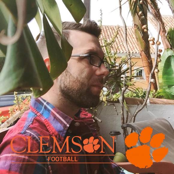 Profile Picture of Brandon Argraves (@bargraves) on Poshmark