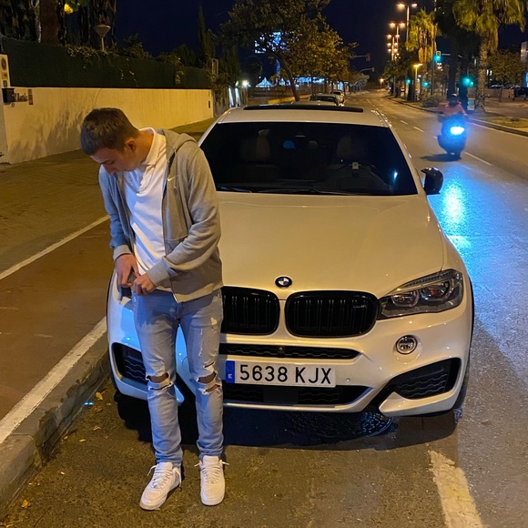 Profile Picture of Matija Mitrovic (@matijam13) on Poshmark