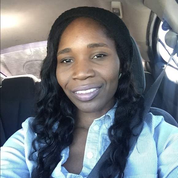 Profile Picture of Victoria Derilus (@dulcediva6) on Poshmark