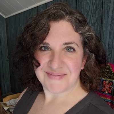 Profile Picture of Laura B. Wise (@aWiseTransition) on Twitter