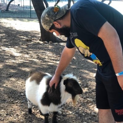 Profile Picture of Stepdaddy (@RobertReus4) on Twitter