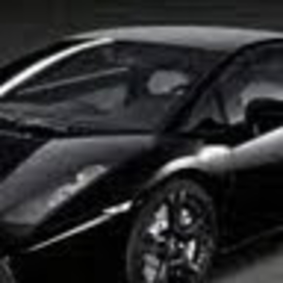 Profile Picture of Leon Burls (@lburls7) on Poshmark