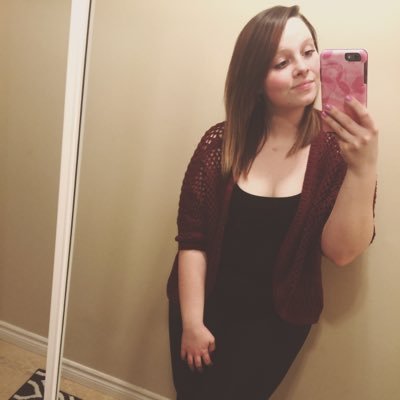 Profile Picture of Rebecca Walker (@Chasing_Suns) on Twitter