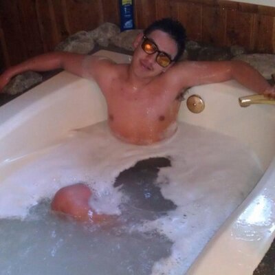 Profile Picture of Joshua Carrera (@akiodemaria) on Twitter