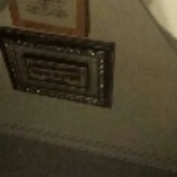 Profile Picture of Rosa Linda (@lolkypp) on Poshmark