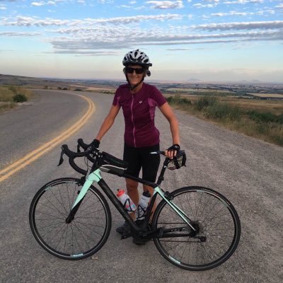 Profile Picture of Paula Hahn (@PaulaHahn) on Twitter