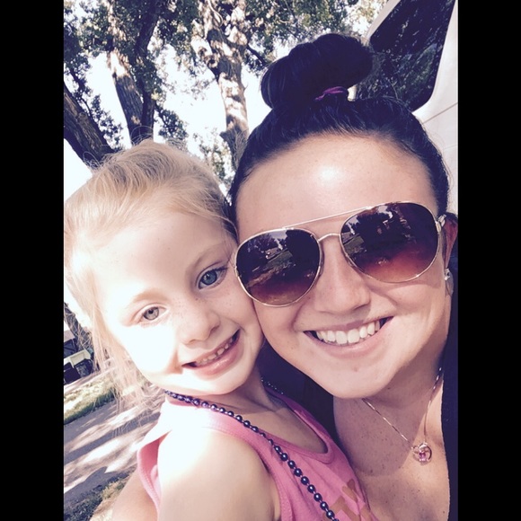 Profile Picture of Makala Michka (@makala_michka) on Poshmark