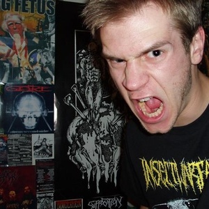 Profile Picture of Rob Levesque (@thrashgrinded) on Myspace