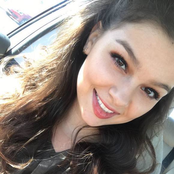 Alexandra Lindquist - Poshmark Profile Picture of Alexandra Lindquist (@alelind8) on Poshmark