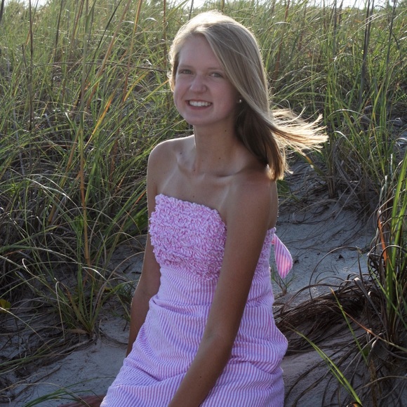 Profile Picture of Jordan Whitfield (@jordanmwhit) on Poshmark