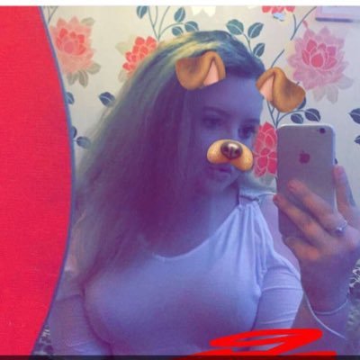 Profile Picture of Chloe Louise Garrett (@20chloelouise03) on Twitter