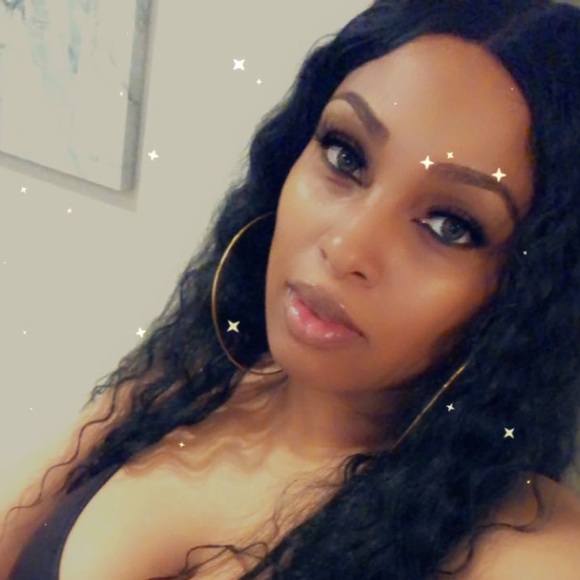 Profile Picture of Belinda Sims (@missbelinda26) on Poshmark