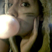 Profile Picture of Jes Wilson (@boozeysneverdie) on Youtube