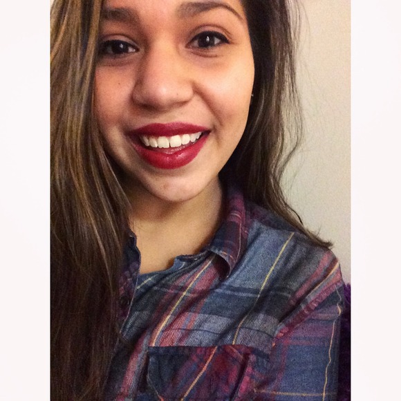Profile Picture of Dina Litwinsky (@dlitwinsky) on Poshmark