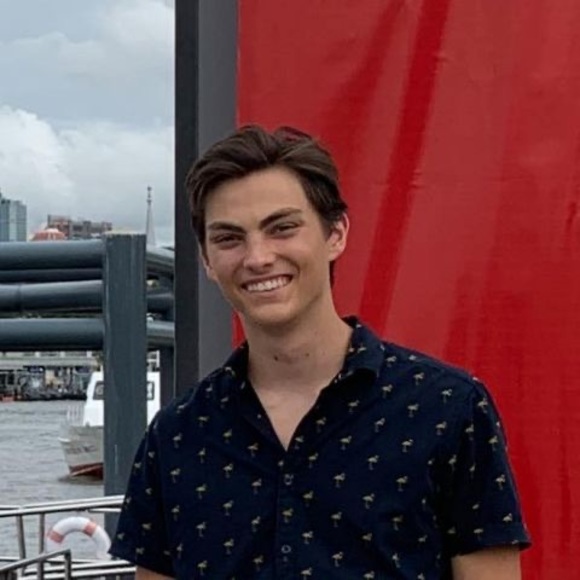 Profile Picture of Mason Kooley (@mjkooley) on Poshmark