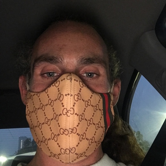 Profile Picture of Jason Gross (@jasongross564) on Poshmark