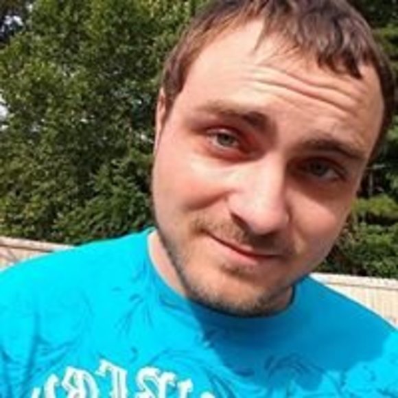 Profile Picture of Phillip Harp (@aostaanam) on Poshmark