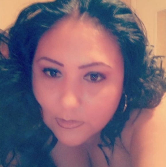 Profile Picture of Cecy Aguilar escobedo (@dayana_lbts) on Poshmark