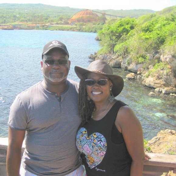 Profile Picture of Beverly Murphy (@beverly117) on Poshmark