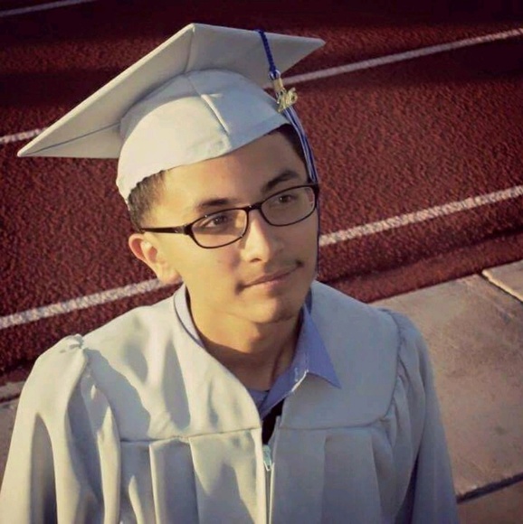 Profile Picture of Joseph Chavez (@mrcalik96) on Poshmark