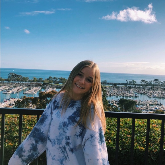 Profile Picture of Caroline Hacker (@carolinehacker1) on Poshmark
