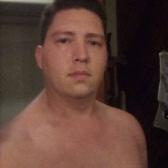 Profile Picture of Matthew Mcmahan (@deltamatthew14) on Poshmark