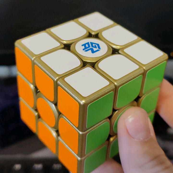 Profile Picture of Jon Fournier シ (@cubelndustries) on Tiktok