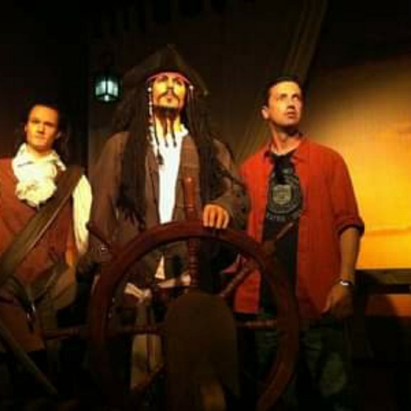 Profile Picture of Joel Aldridge (@joel1ne) on Poshmark