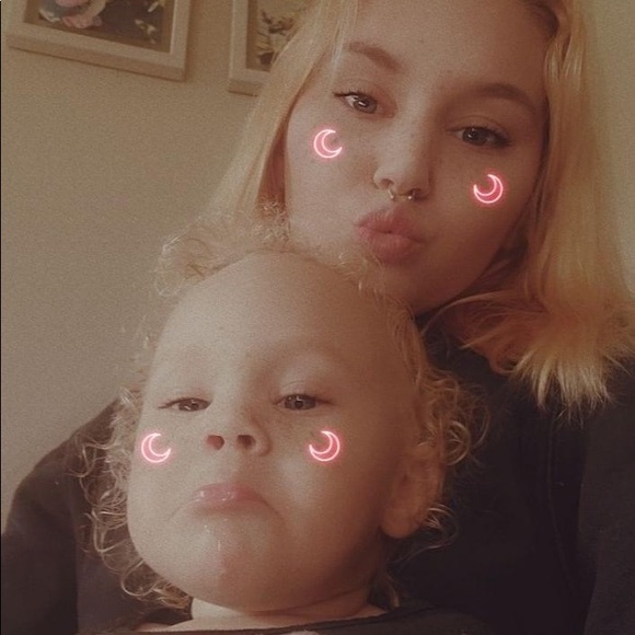 Naomi Parker - Poshmark Profile Picture of Naomi Parker (@naomiparker3655) on Poshmark