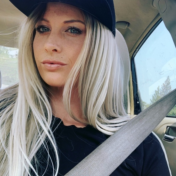 Profile Picture of Haley Venable (@thebhadbarbii) on Poshmark
