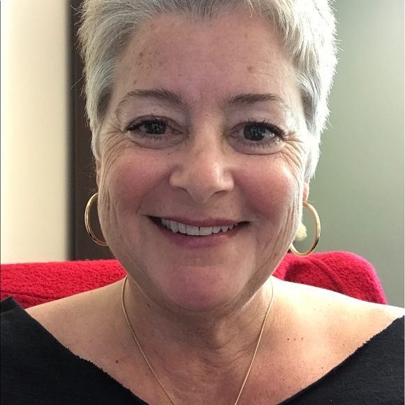 Profile Picture of Gail Heick (@gheick) on Poshmark