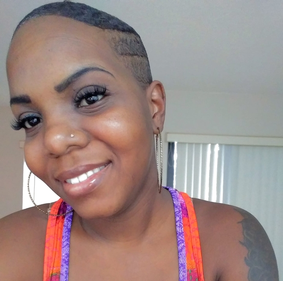 Profile Picture of Joy Stephens (@joy_stephens) on Poshmark