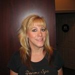 Profile Picture of Lisa Gaughan (@lisaderseweh) on Pinterest