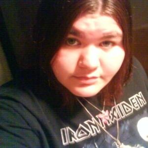 Profile Picture of Sarah Logue (@sarah_l88) on Myspace