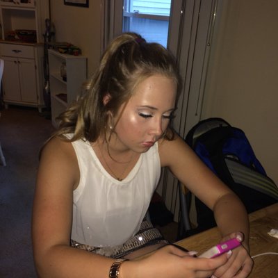 Profile Picture of Kaela Howard (@KaelaDaye) on Twitter