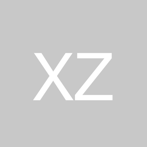 Profile Picture of Xochil Zacklin (@zacklinxochil) on Poshmark