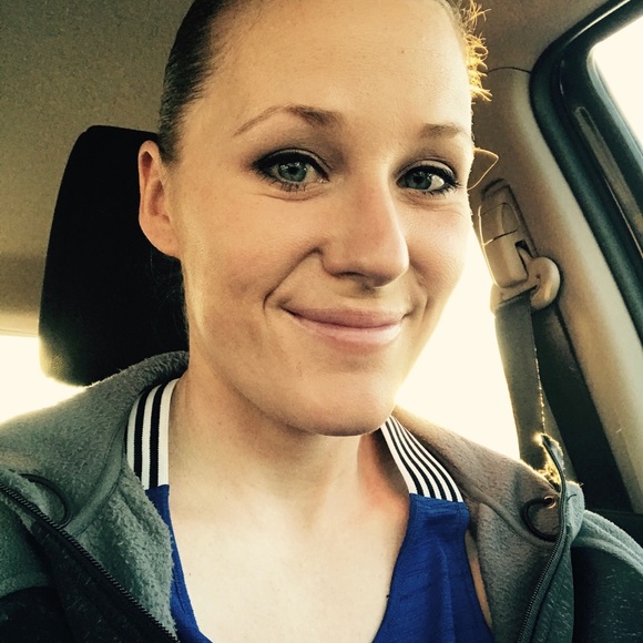 Profile Picture of Kathryn Madole (@madole2014) on Poshmark