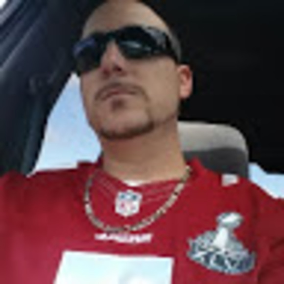Profile Picture of Michael Mckinnon (@thizzn707) on Poshmark