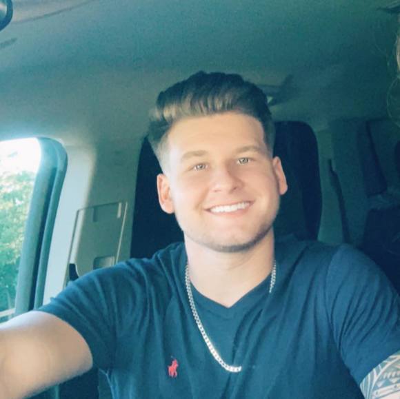 Profile Picture of Logan matthew Savoy (@log_mat_sav) on Poshmark