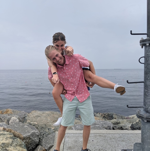 Profile Picture of Robert Hamann (@rbhamann) on Poshmark
