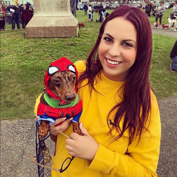 Profile Picture of Lauren Kloza (@loklooo) on Poshmark