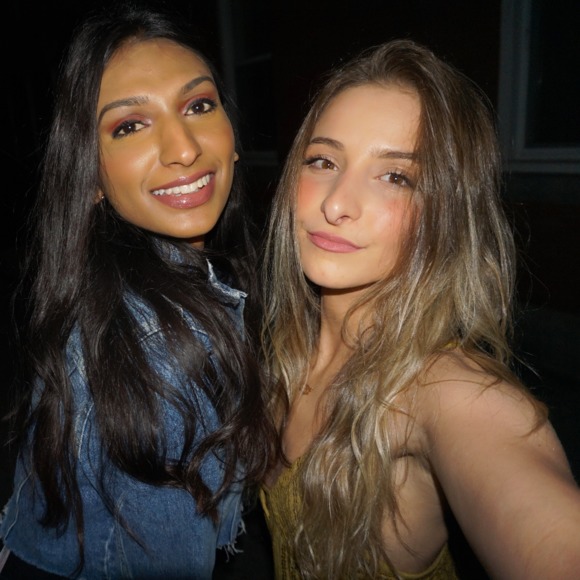 Profile Picture of Katy Weizman (@katiaweizman) on Poshmark