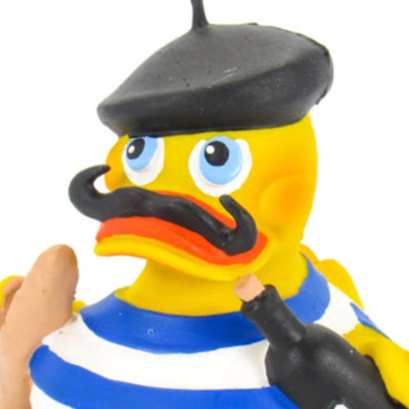 Profile Picture of Daniel Sylvan (@danielvondog) on Poshmark