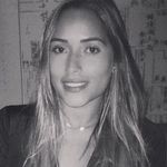 Profile Picture of Débora M (@debbasiliom) on Instagram