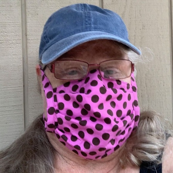 Profile Picture of Deb Berlinger (@berlindeb) on Poshmark