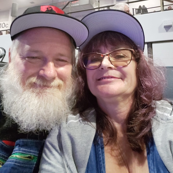 Profile Picture of Susan Gondos (@susangondos) on Poshmark