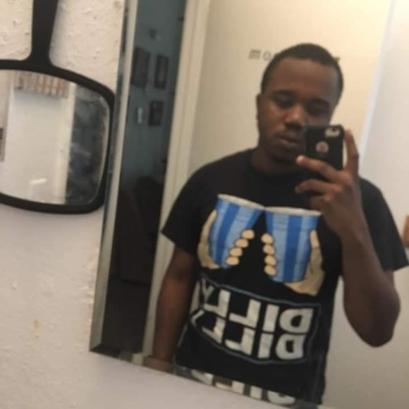 Profile Picture of Adorambass Mayweather (@trufh) on Poshmark