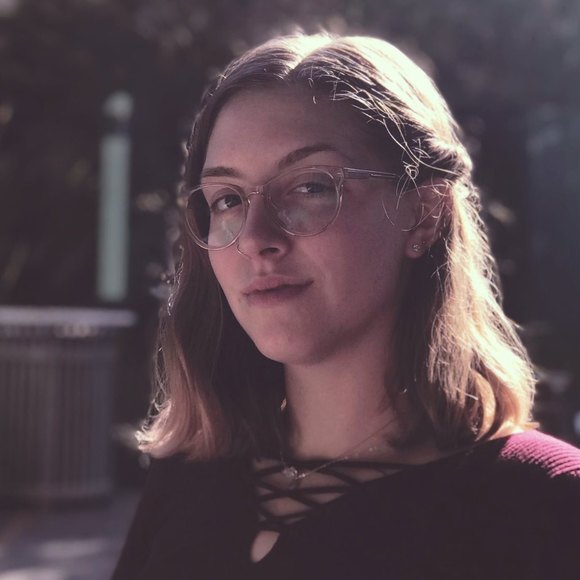 Profile Picture of Rebekah Singleton (@rebekahsingle) on Poshmark