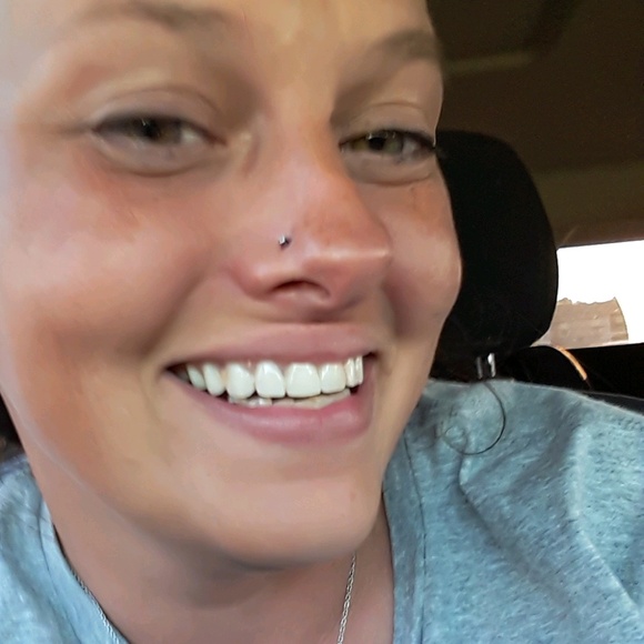 Profile Picture of Crissy Carter (@crissyensey) on Poshmark