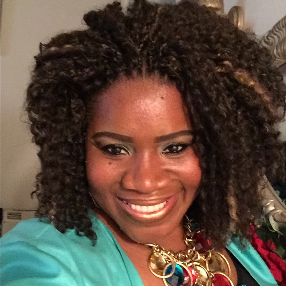 Profile Picture of Chrisandra Munroe (@chrissynate1) on Poshmark